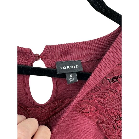 Torrid Top Size 5 Maroon Long Sleeve Lace Keyhole Pullover Mock‎ Neck Sweater - Picture 2 of 10